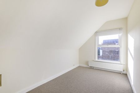 Holly Park Road, London, N11 - Photo 2