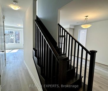 For Lease - 17 Pearen Lane, Barrie, Ontario - Photo 2