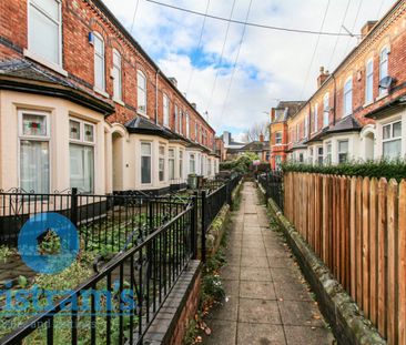 4 bed Mid Terraced House for Rent - Photo 1