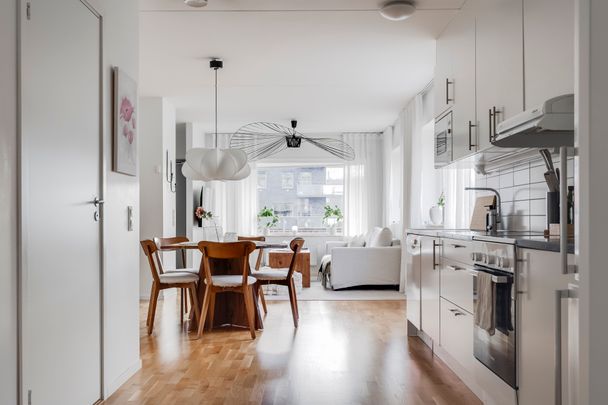 Karlsdalsallén 46A - Photo 1