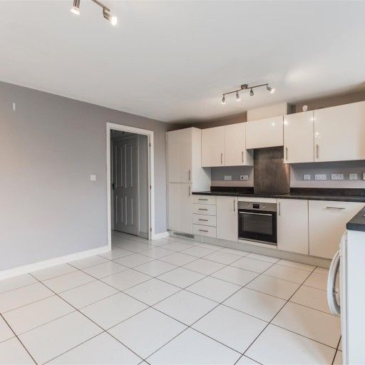 Poppy Close, Evesham - Photo 1