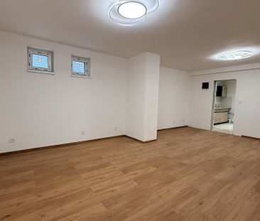 Pronájem bytu 1+1 41 m² - Photo 2