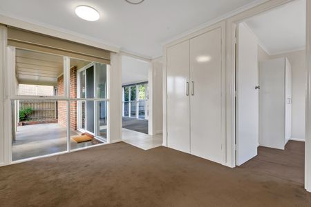 503 Grimshaw Street, Bundoora VIC 3083 - House For Rent | Domain - Photo 3