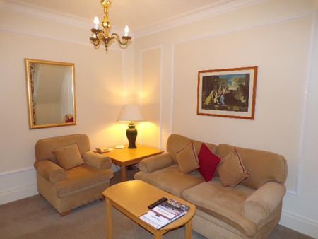 16 Union Grove (Flat 1610) - Photo 3