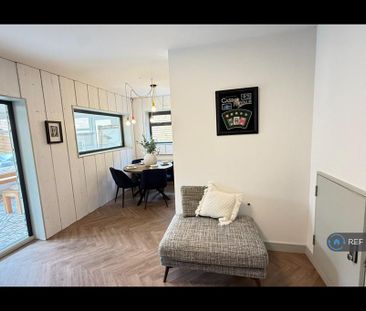 1 bedroom in a house share to rent - Photo 6