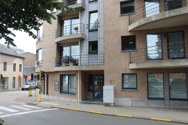 PRACHTIG GELEGEN APPARTEMENT IN HET STADSCENTRUM - Photo 1