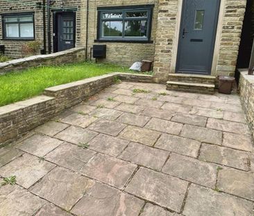 2 bedroom terraced house to rent - Photo 2