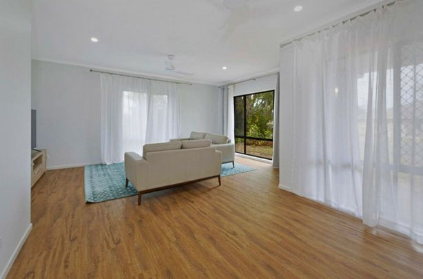 COASTAL COMFORT MEETS MODERN LIVING � BEAUTIFUL HOME IN MOORE PARK BEACH - Photo 1