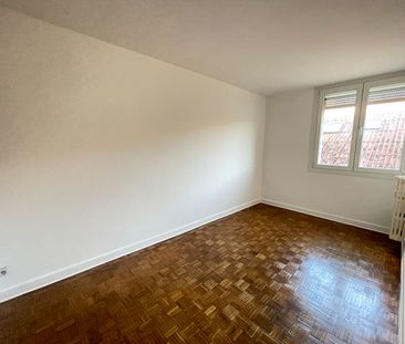Location Appartement 5 pièces 94m² - Photo 5