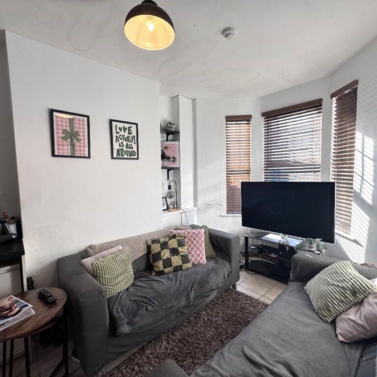 147 Dunluce Avenue, Lisburn Road, Belfast, BT9 7AX - Photo 1