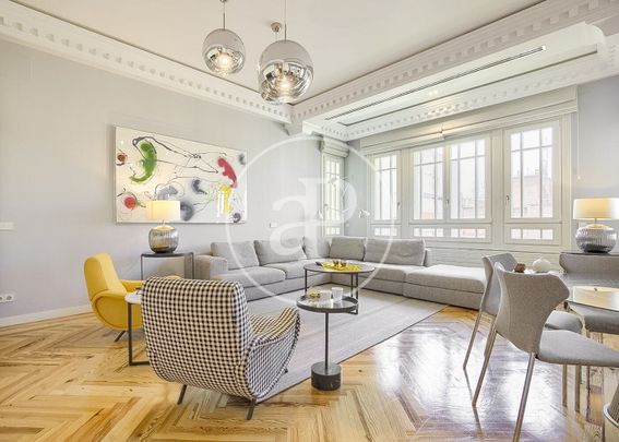 Flat for rent in Recoletos (Madrid) - Photo 1