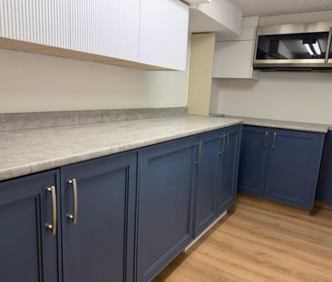 For Lease - 700 Columbus Way, Newmarket, Ontario - Photo 3