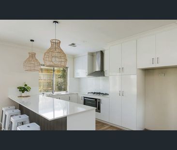 Stylish 3-Bedroom Family Home | Open Plan Living + Private Oasis Ba... - Photo 6