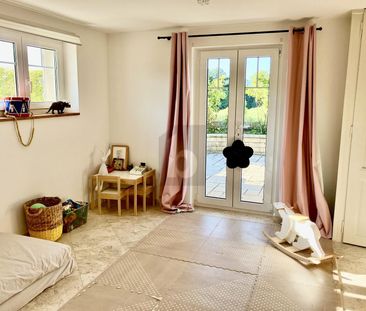 SPLENDIDE SPACIEUSE AVEC VUE LAC ET MONTAGNES - Photo 4