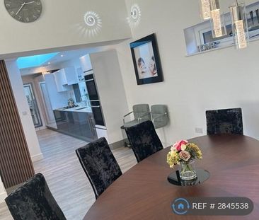 2 bedroom penthouse to rent - Photo 6