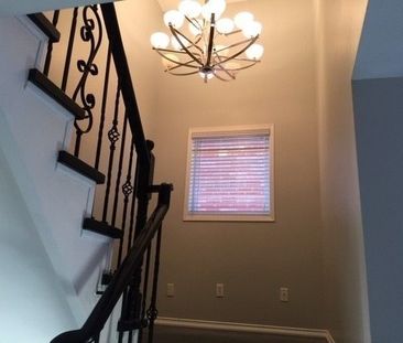For Lease - 7092 Walworth Court Unit# Upper, Mississauga, Ontario - Photo 5