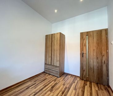 2 pokoje po kapitalnym remoncie, Winda - Zdjęcie 5