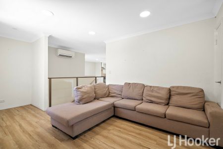 Fresh Stylish Apartment � Walk to the Foreshore - Photo 3