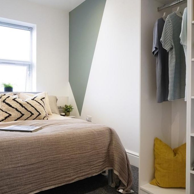 1 bedroom in a house share to rent - Photo 1