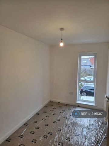 3 bedroom detached house to rent - Photo 5