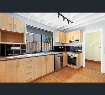 4/104 Deanmore Road, Scarborough, WA 6019 - Photo 4