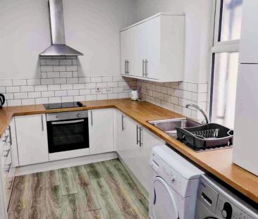 8 Beds 8 Baths - Photo 1