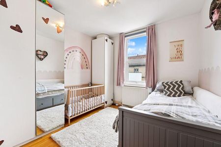 3 bedroom apartment to rent - Photo 5