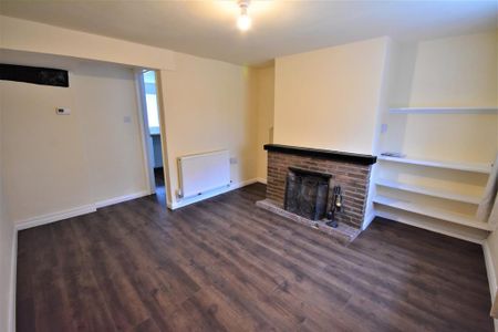 1 bedroom terraced house to rent - Photo 2