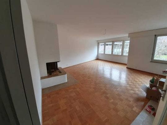 Grosszügige und helle Wohnung in Riehen - Foto 1