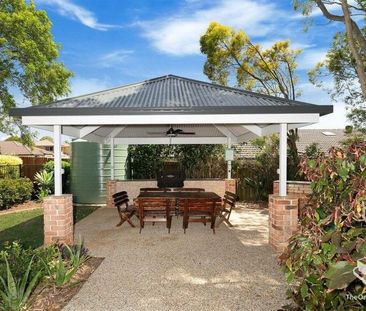 3-Bedroom Townhouse with Double Lock-Up Garage - Photo 5