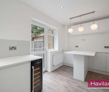 Macleod Road, Winchmore Hill, London, N21 - Photo 2