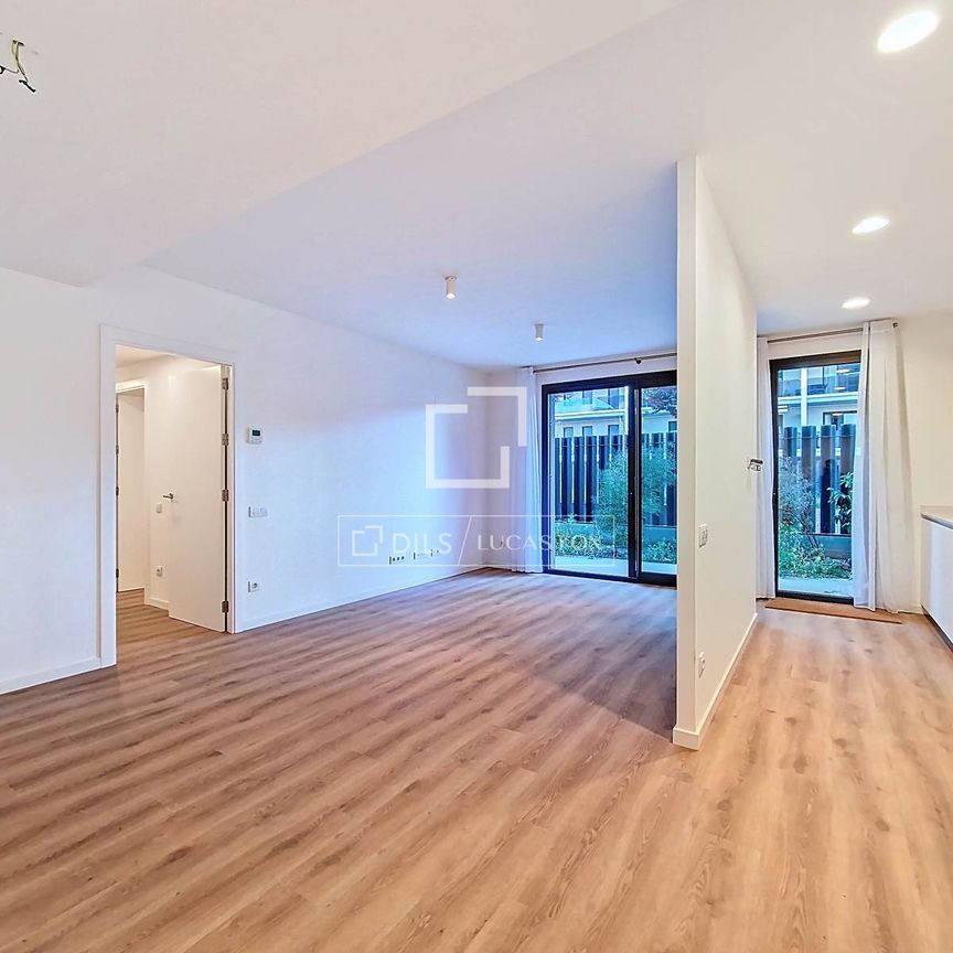Excellent 3 Bedroom apartment with 40m² terrace for rent in Vilanova i la Geltrú - Photo 1