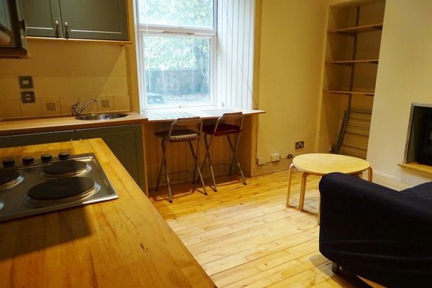 To Let 1 Bed Studio - Photo 1