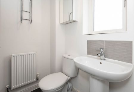 3 bedroom House to rent - Photo 5