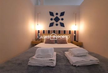 Excelente T1- Junto aos Aliados