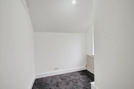 3 bedroom detached house to rent - Photo 3