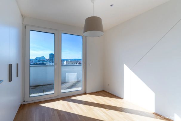 ALLEIN ODER ZU ZWEIT - LICHTDURCHFLUTETE DACHGESCHOSSWOHNUNG MIT ZWEI TERRASSEN - TEILKLIMATISIERT - Foto 1