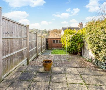 2 bedroom end of terrace house to rent - Photo 1