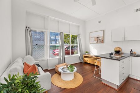 Private one bedroom flat attached to character home. Great location - Photo 5