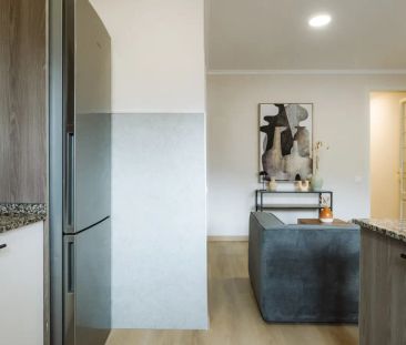 Room in a shared 4-bedroom apartment for rent in La Sagrada Família. - Foto 3