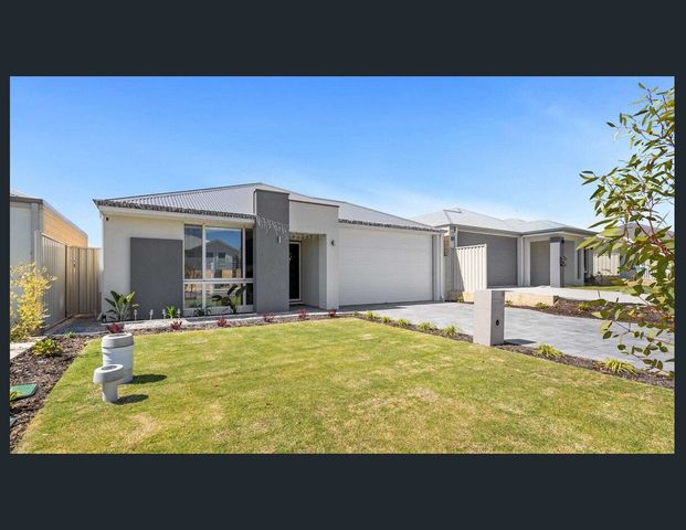 Spacious, Easy-Living Sanctuary in Memory Court - Photo 1