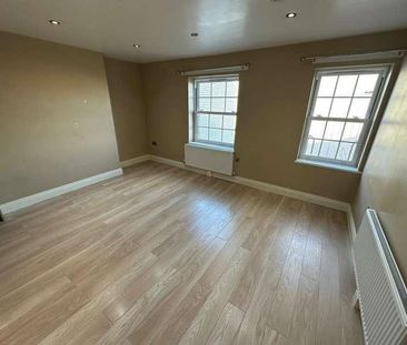 Slough, Berkshire, SL1 - Photo 2