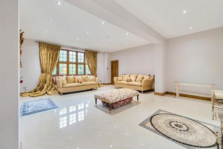 7 bedroom detached house to rent - Photo 3