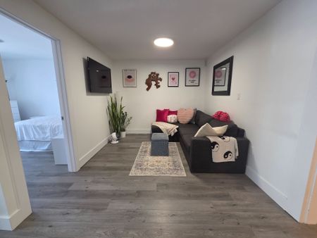 For Lease - 441 Main Street Unit# 302, South Huron, Ontario - Photo 4