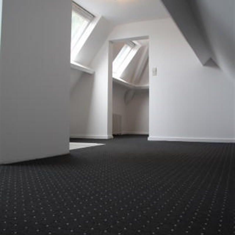 House - for rent - Photo 1