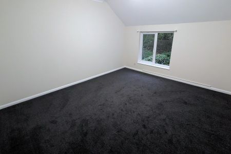 Overthorpe Close, Woking - 1 bedroomProperty for lettings - Seymours - Photo 2