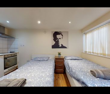 Studio Flat, Ash Grove, NW2 - Photo 3