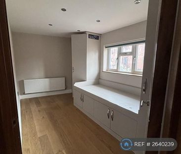 4 bedroom terraced house to rent - Photo 2