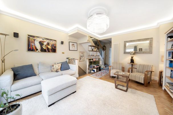 Benhill Road, London, SE5 - Photo 1