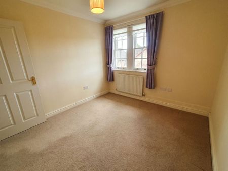 Apartment in Cherry Lane, Parkland Village - Photo 5